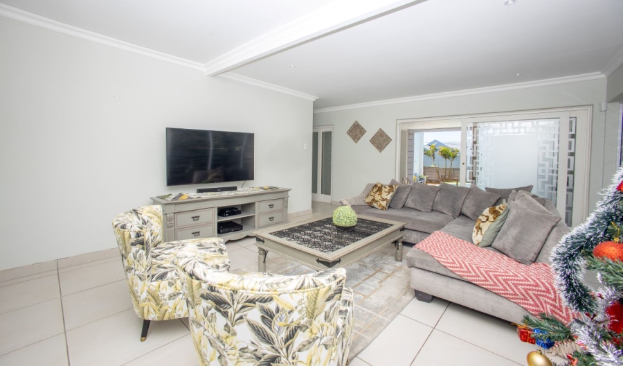 4 Bedroom Property for Sale in Beacon Bay Eastern Cape